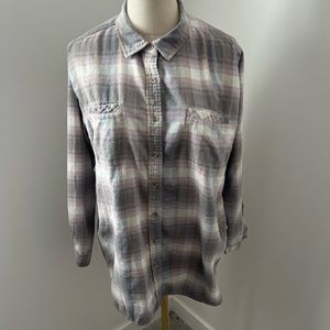 ✨ 2/$25 ✨🛍 BDG Obie Oversized High Low Hem Purple Grey Flannel Button Down